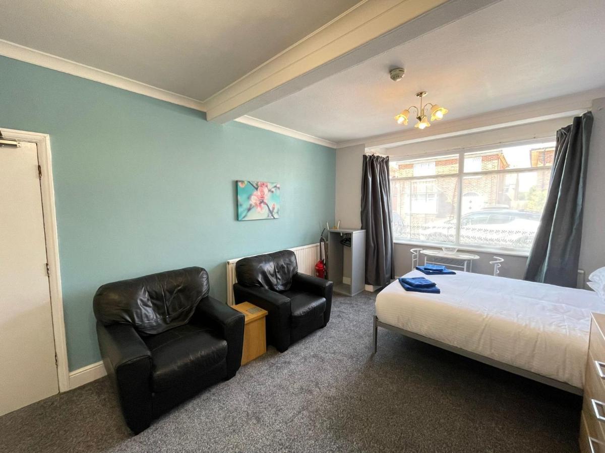 Large Ground Floor Studio Holiday Apartment Skegness - Flat 12 Екстериор снимка